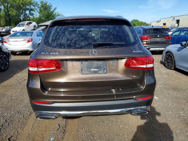 2017 MERCEDES-BENZ GLC GLC300 Base-4M