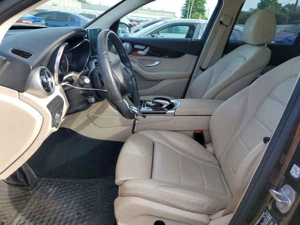 2017 MERCEDES-BENZ GLC GLC300 Base-4M
