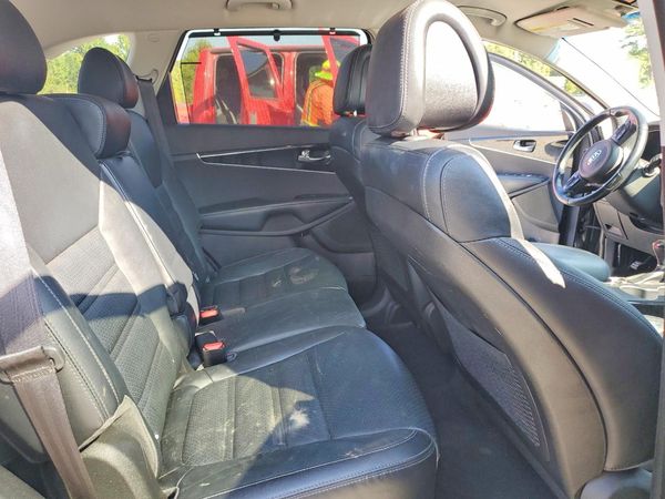 2016 KIA SORENTO EX