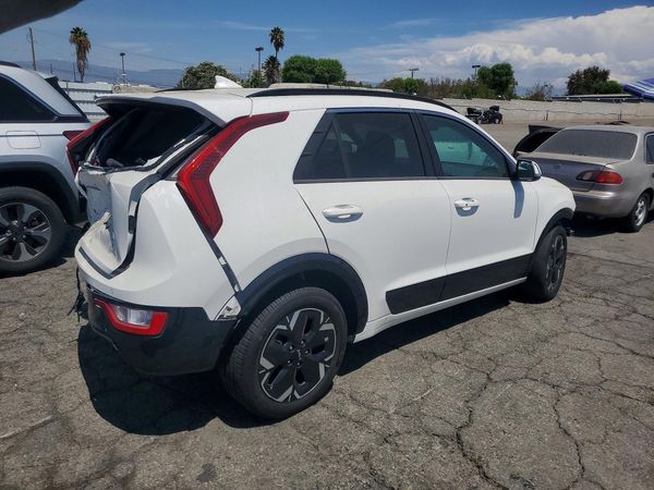 2024 KIA NIRO Wind