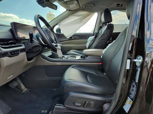 2025 KIA CARNIVAL