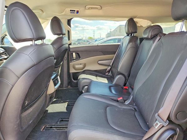 2025 KIA CARNIVAL