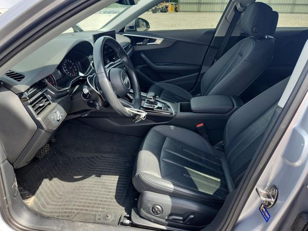2021 AUDI A4 quattro Premium