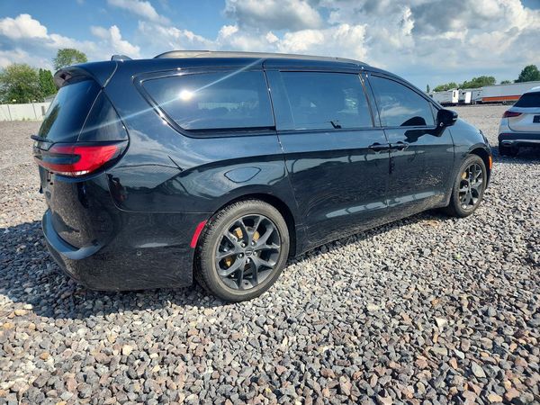 2025 CHRYSLER PACIFICA