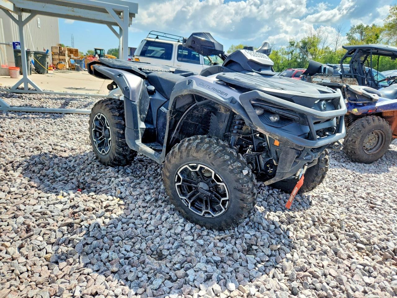 Can-Am OUTLANDER