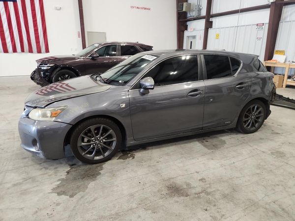 2013 LEXUS CT 200h