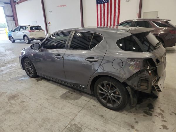 2013 LEXUS CT 200h