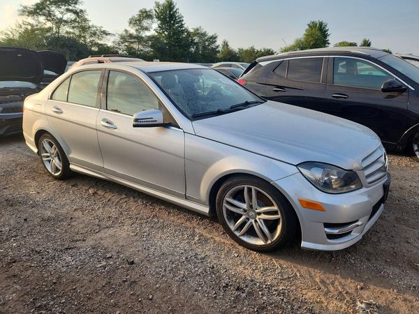 2012 MERCEDES-BENZ C