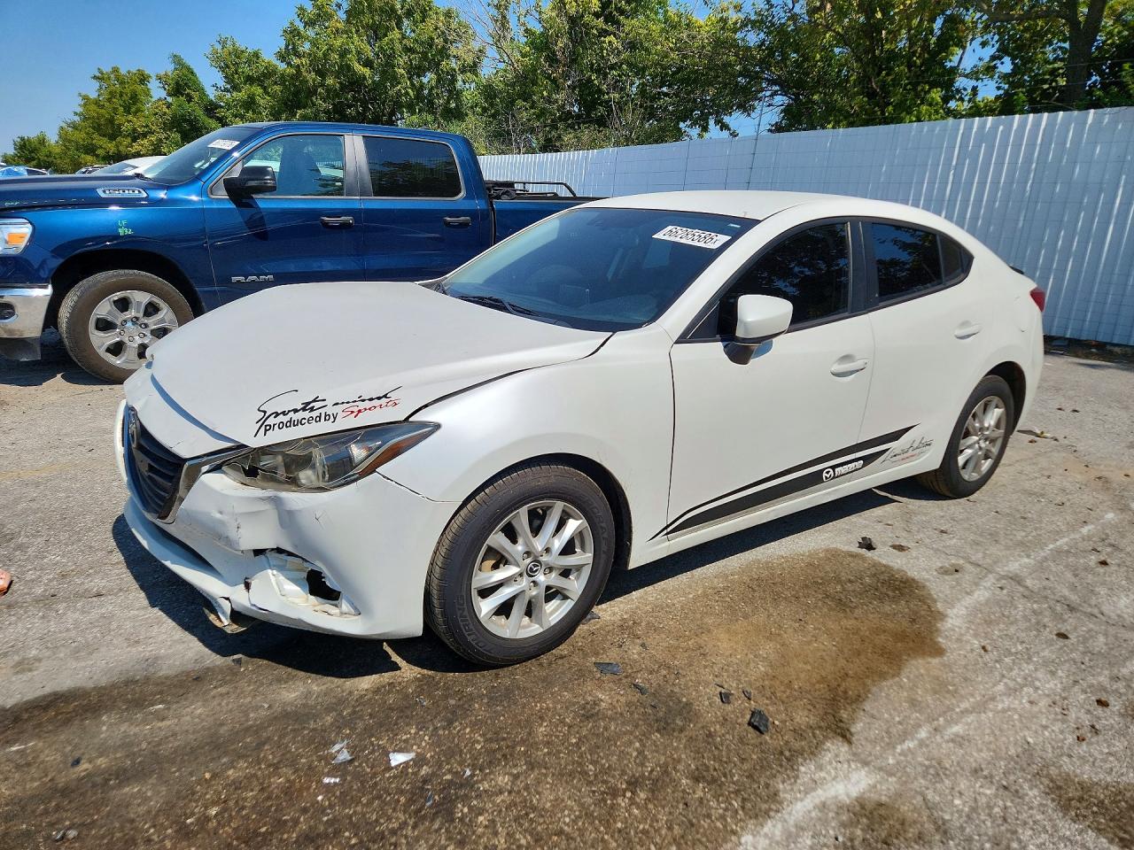 2016 MAZDA 3