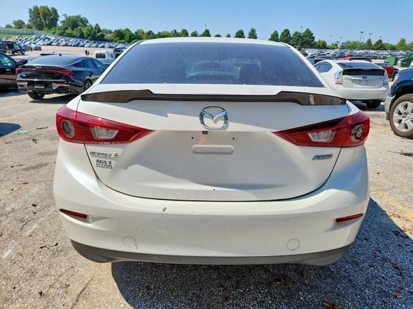 2016 MAZDA 3
