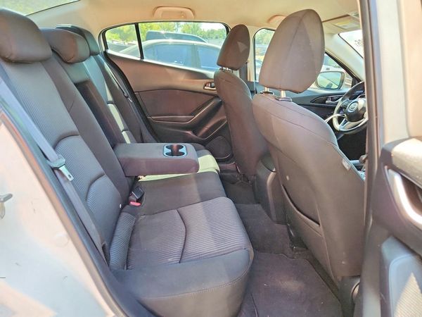 2016 MAZDA 3
