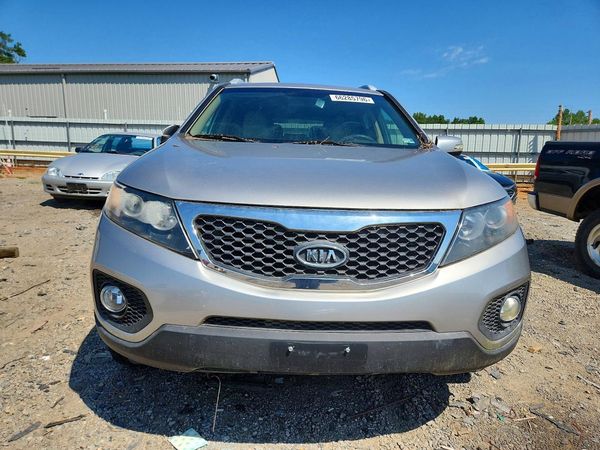 2013 KIA SORENTO Base / LX