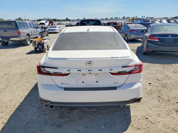 2026 TOYOTA CAMRY