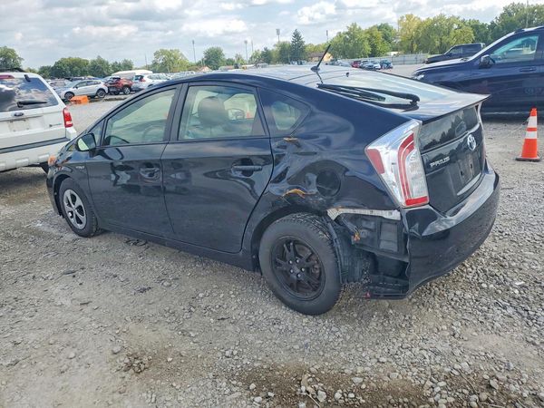 2015 TOYOTA PRIUS