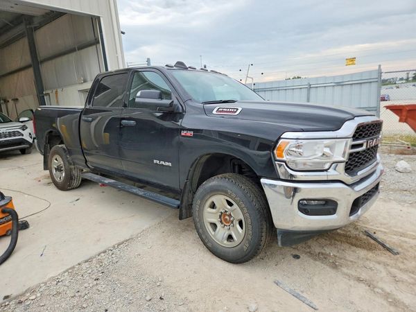 2022 RAM 2500 Tradesman — Passenger 3/4