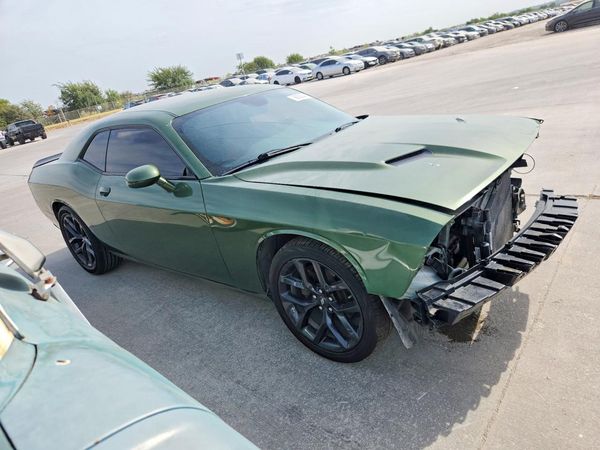 2021 DODGE CHALLENGER SXT