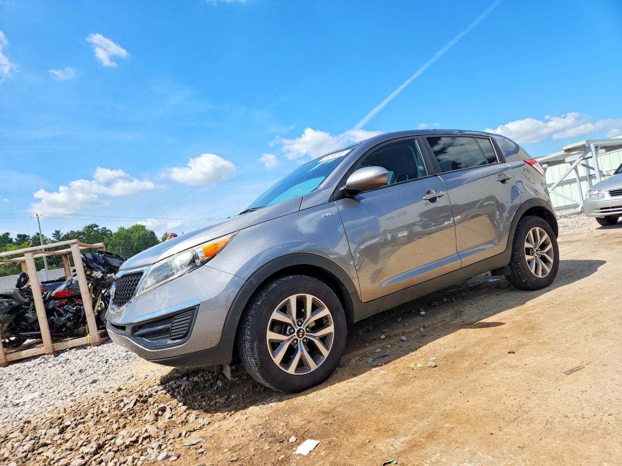 2015 KIA SPORTAGE GL - Middle-low