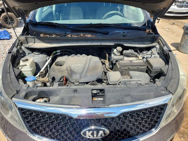 2015 KIA SPORTAGE GL - Middle-low