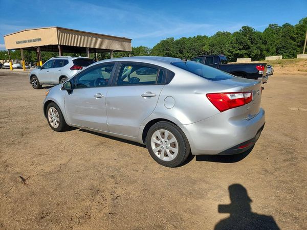 2015 KIA RIO GL - Middle-low