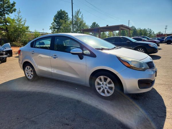 2015 KIA RIO GL - Middle-low