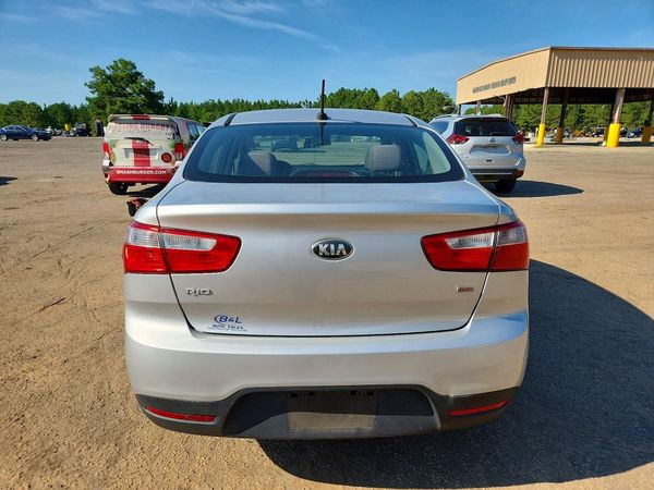 2015 KIA RIO GL - Middle-low