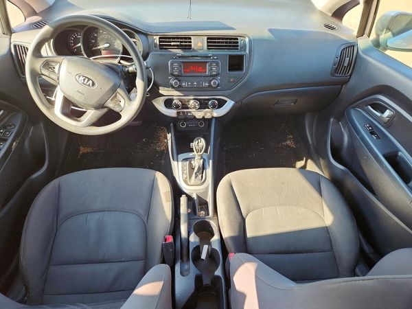 2015 KIA RIO GL - Middle-low