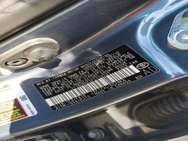 2015 TOYOTA COROLLA
