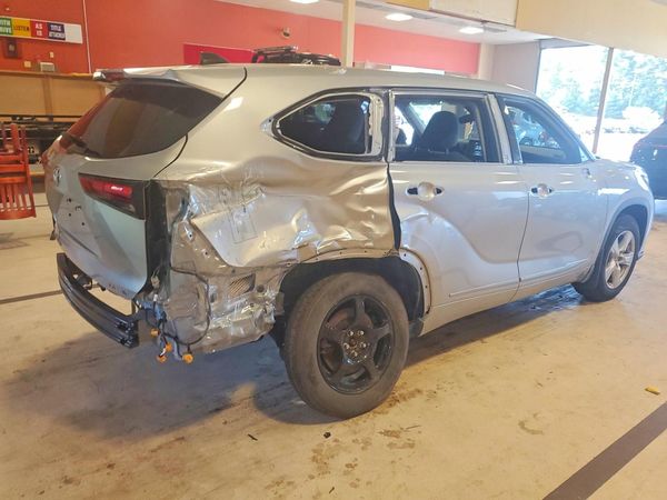 2022 TOYOTA HIGHLANDER