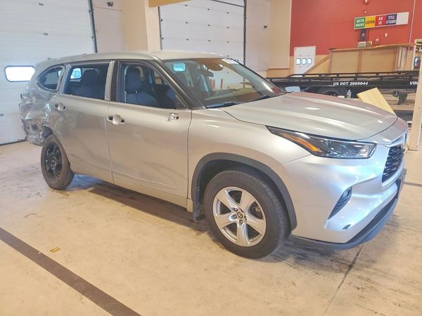 2022 TOYOTA HIGHLANDER