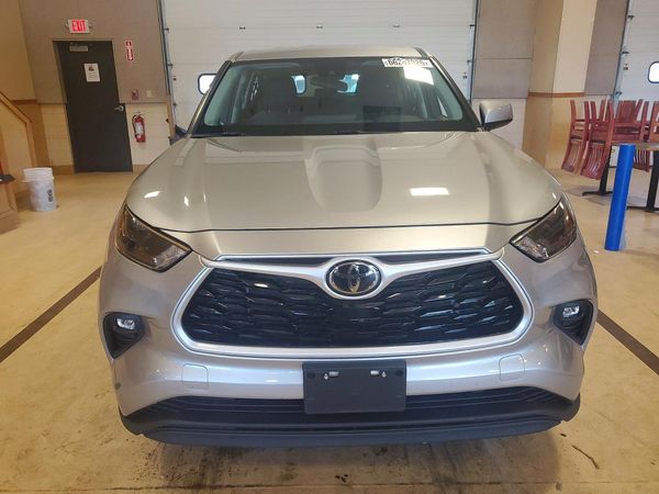 2022 TOYOTA HIGHLANDER