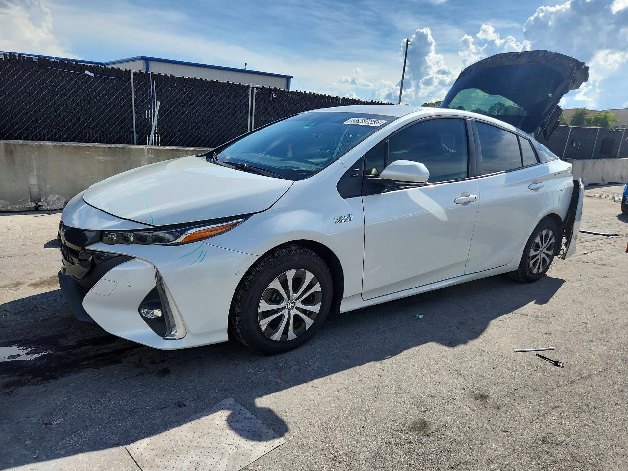 2022 TOYOTA PRIUS