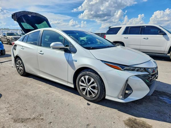 2022 TOYOTA PRIUS