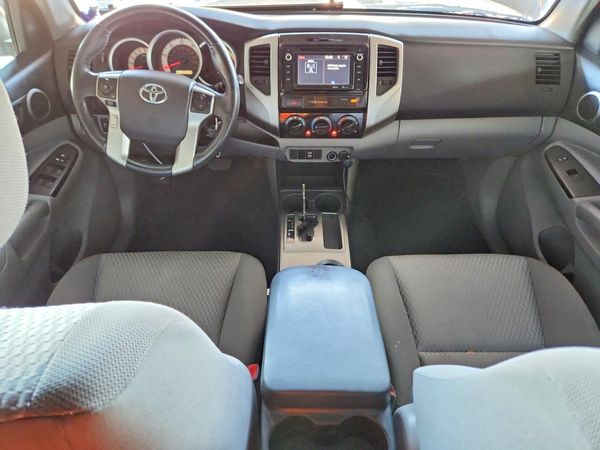 2015 TOYOTA TACOMA Delux Grade