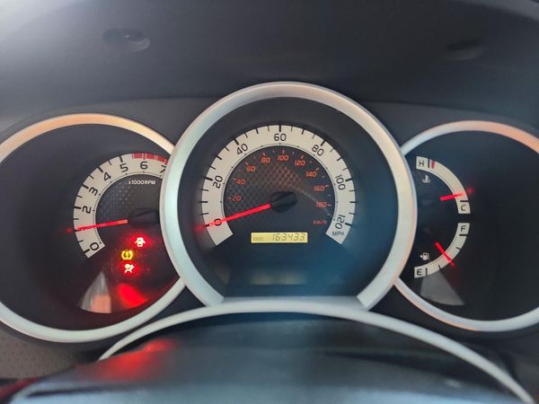 2015 TOYOTA TACOMA Delux Grade