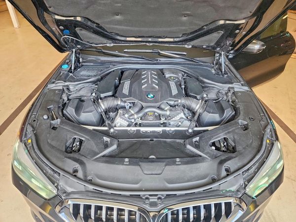 2019 BMW M850XI