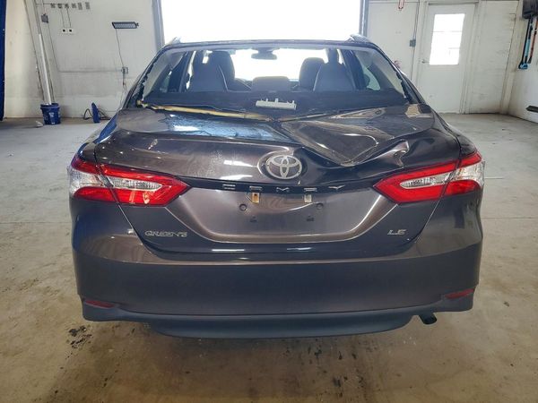 2018 TOYOTA CAMRY