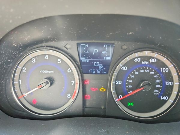 2015 HYUNDAI ACCENT GL(Middle-low)