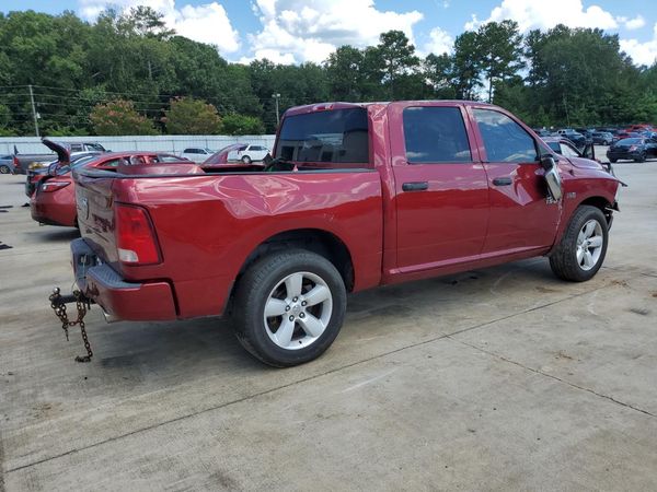 2014 RAM 1500 ST
