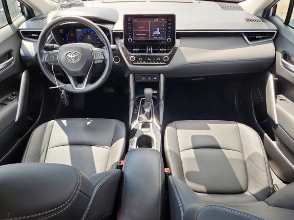 2022 TOYOTA COROLLA CROSS XLE