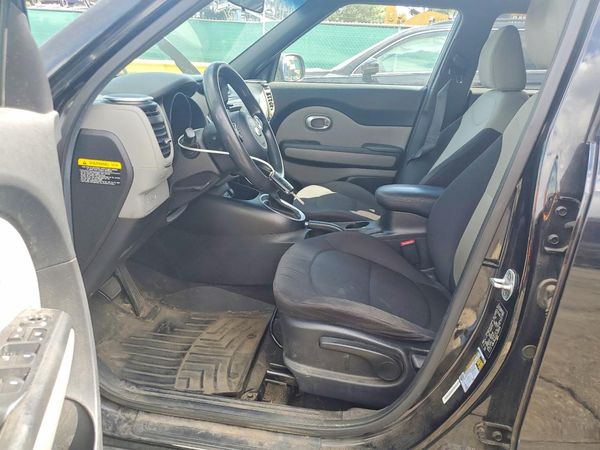 2015 KIA SOUL GL(Middle-low grade)