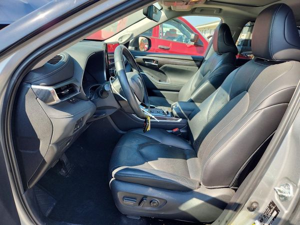 2023 TOYOTA HIGHLANDER