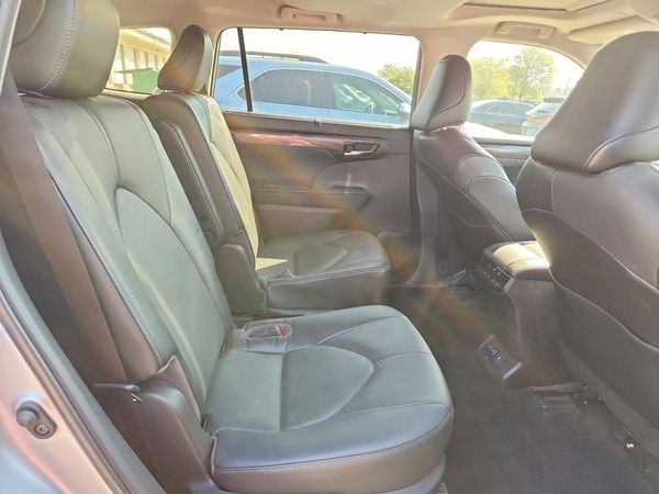 2023 TOYOTA HIGHLANDER