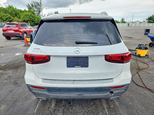2021 MERCEDES-BENZ GLB-CLASS GLB250 — DIRR