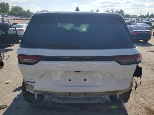 2025 JEEP GRAND CHEROKEE Laredo, Altitude