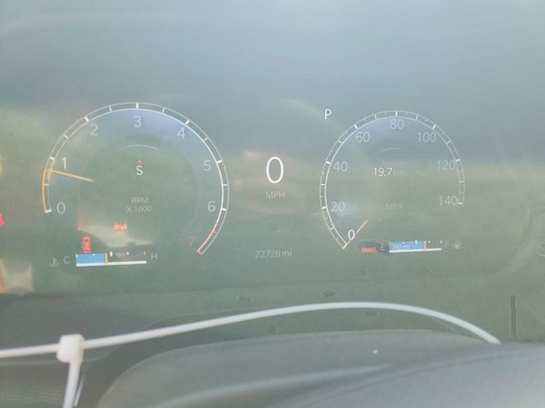 2025 JEEP GRAND CHEROKEE Laredo, Altitude
