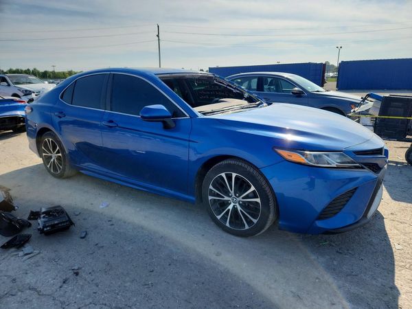 2019 TOYOTA CAMRY