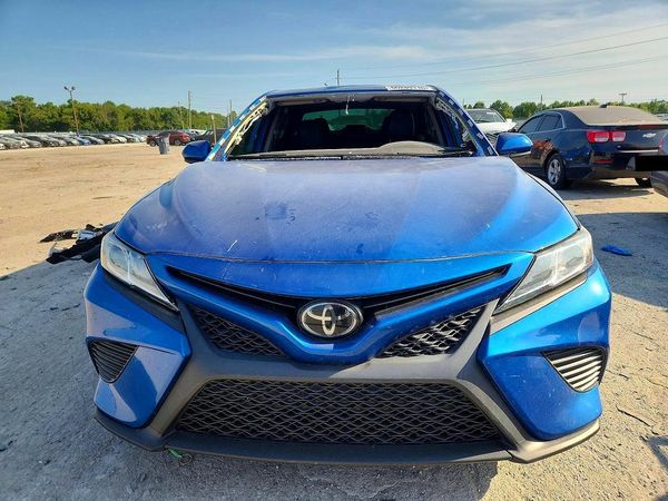 2019 TOYOTA CAMRY