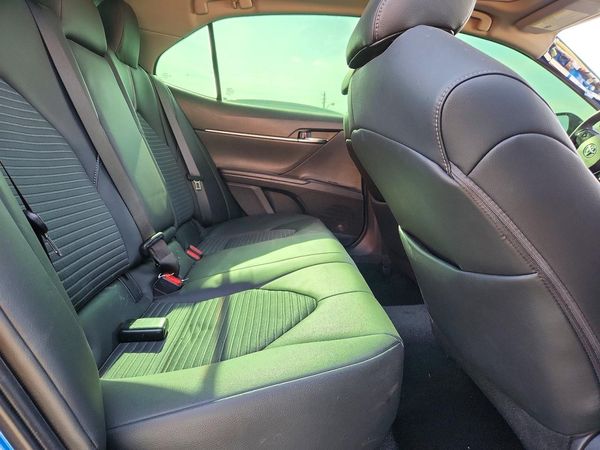 2019 TOYOTA CAMRY