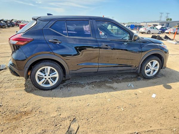 2024 NISSAN KICKS