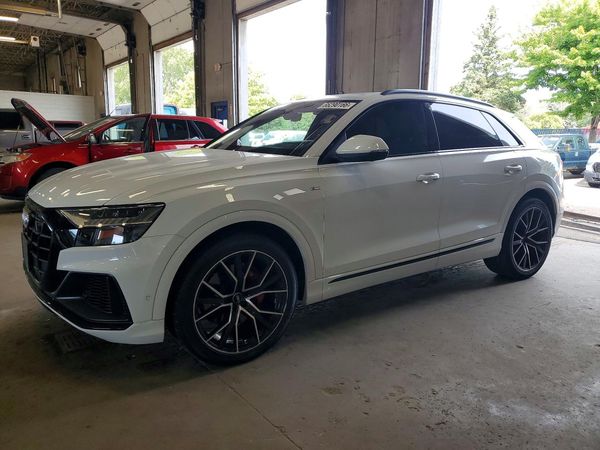 2020 AUDI Q8